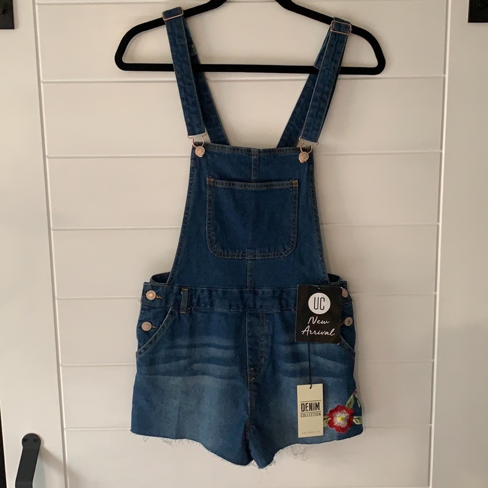 Floral Embroidered Denim Shortalls NWT Size Small